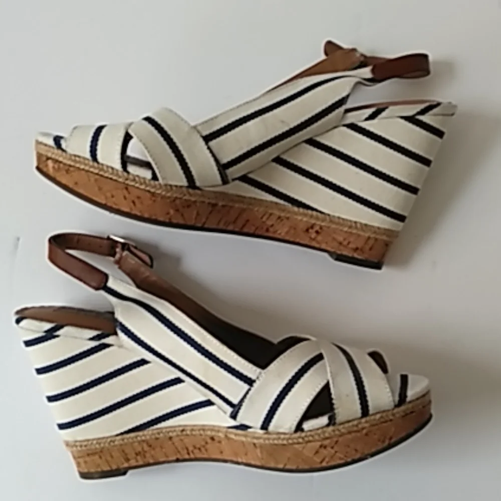 Cream and navy sling back peep toe nautical‎ sandals